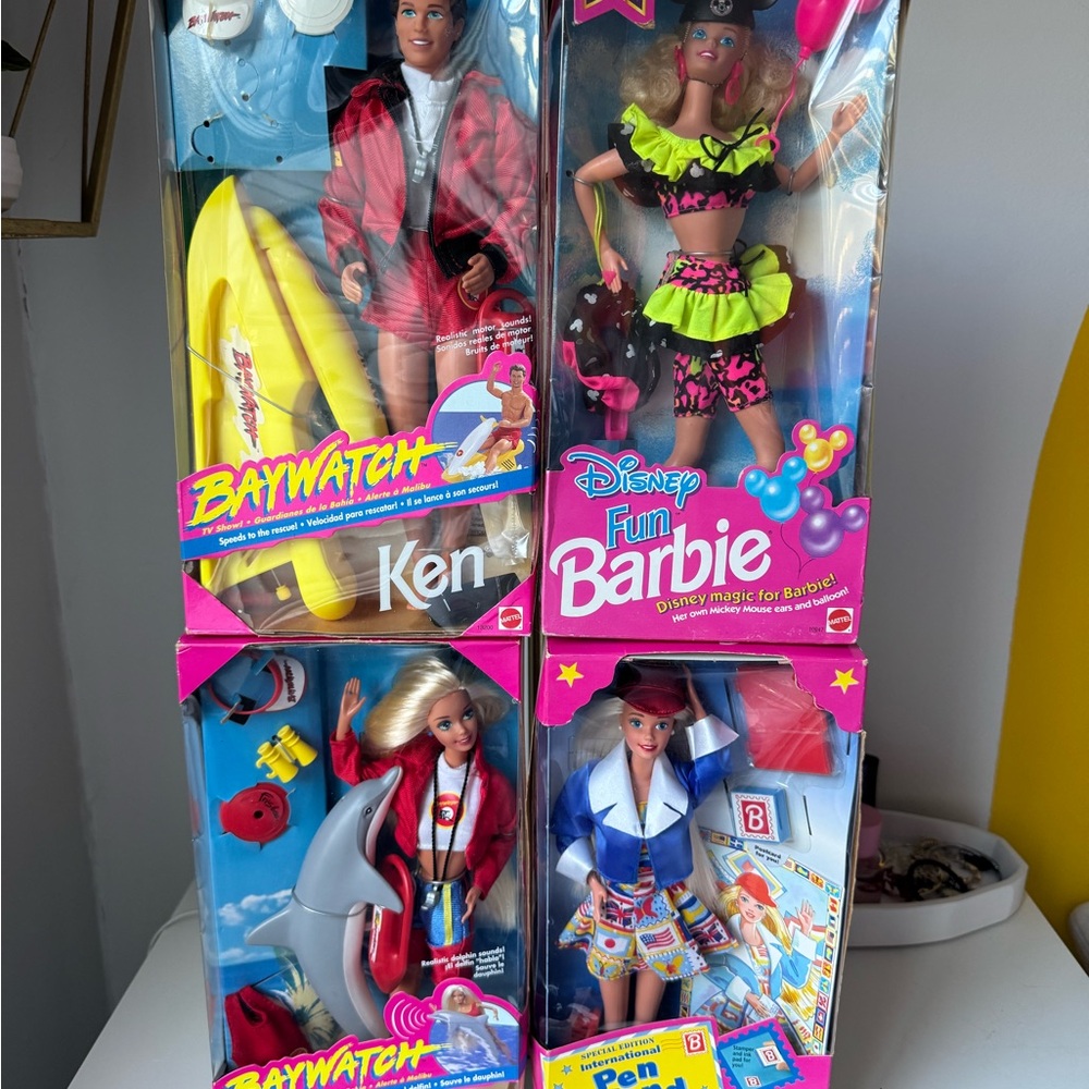 Mattel Baywatch Ken and Fun Barbie Doll Set